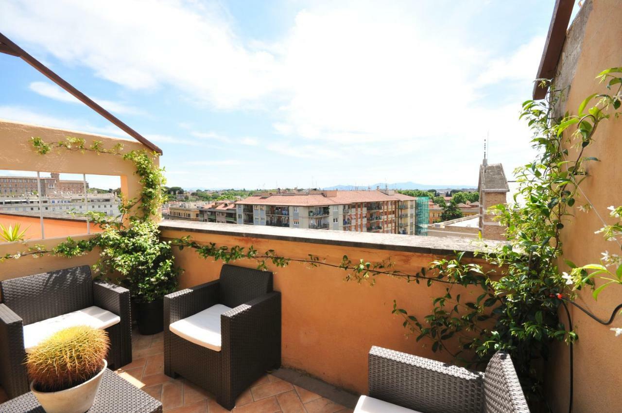 Penthouse With View Apartment Rome Exterior photo